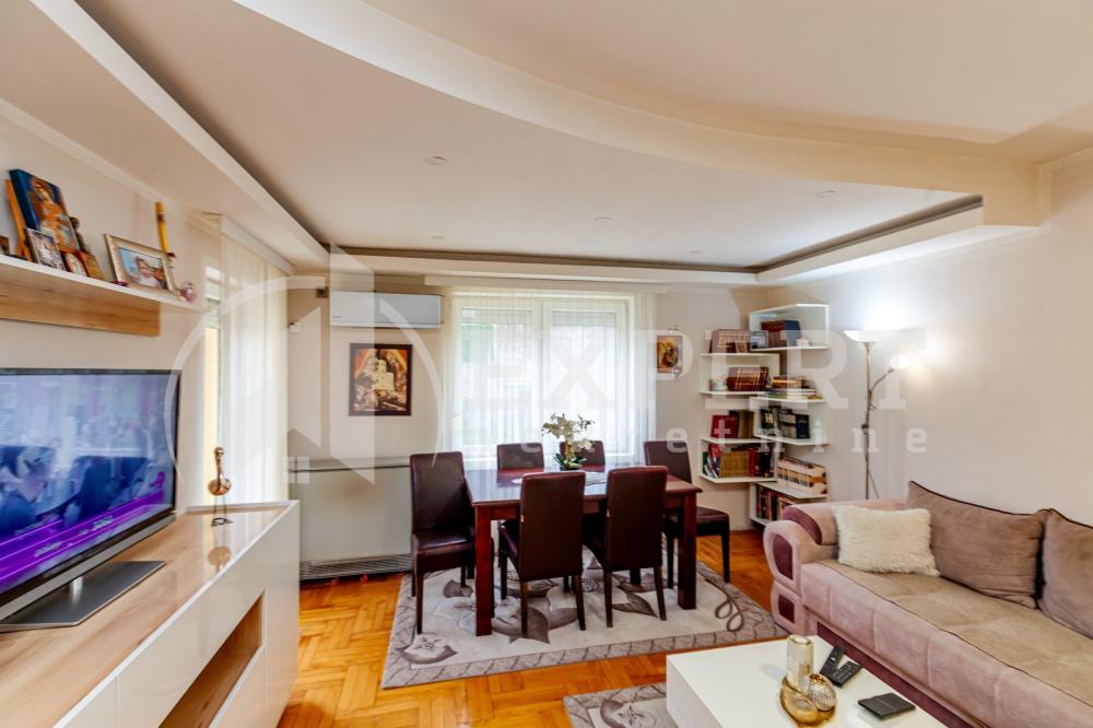 Slika 1 - Stan u zgradi, uknjižen, etažno grejanje, oglas ID p-015916