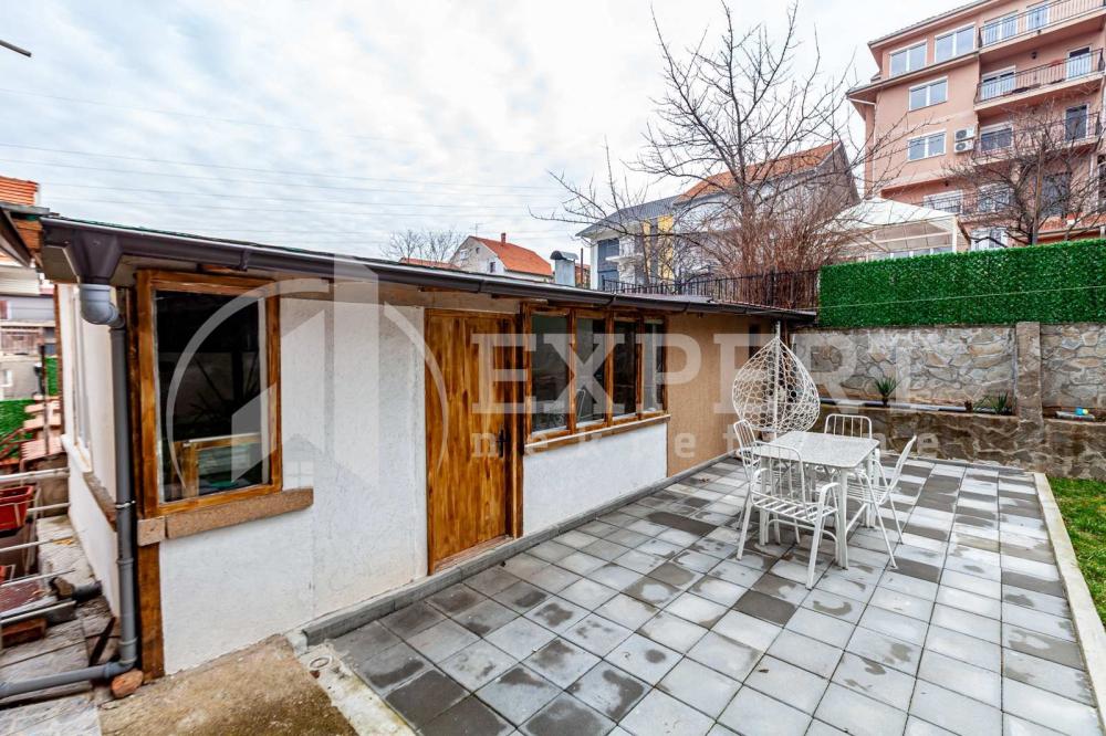 Slika 9 - Stan u zgradi, uknjižen, etažno grejanje, oglas ID p-015916