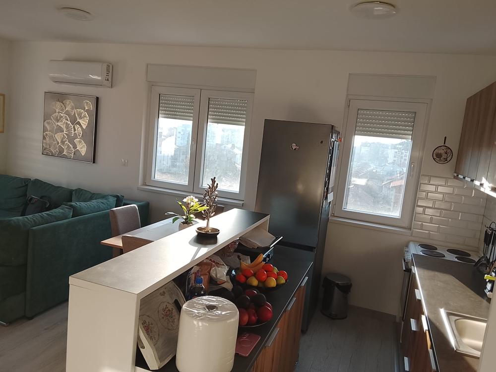 Slika 2 - 43m²+43m² terasa, 1.5, sa nameštajem i parkingom, 105.000€