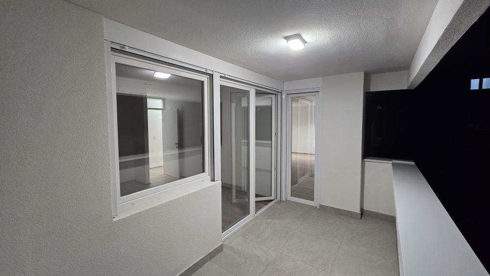 Slika 8 - Prodaja stana, terasa, lift