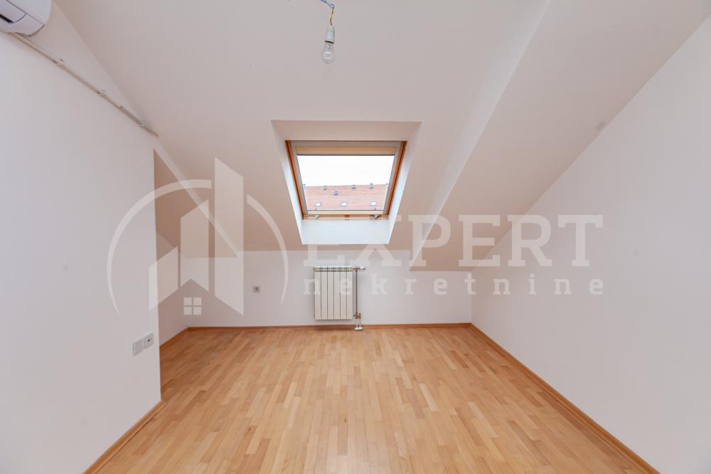 Slika 9 - Stan u zgradi, novogradnja, uknjižen, etažno grejanje, oglas ID p-012772