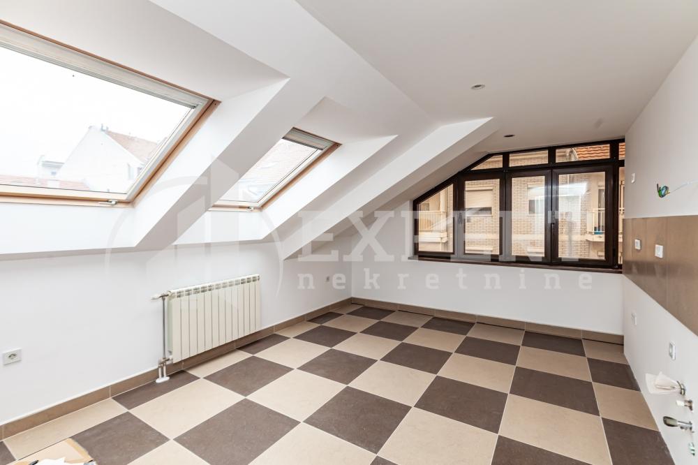 Slika 6 - Stan u zgradi, novogradnja, uknjižen, etažno grejanje, oglas ID p-012772