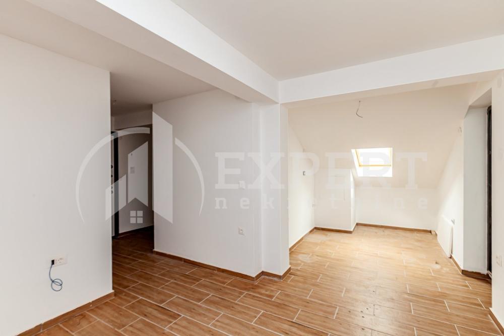 Glavna slika -Stan u zgradi, novogradnja, uknjižen, grejanje na struju, oglas ID p-015931