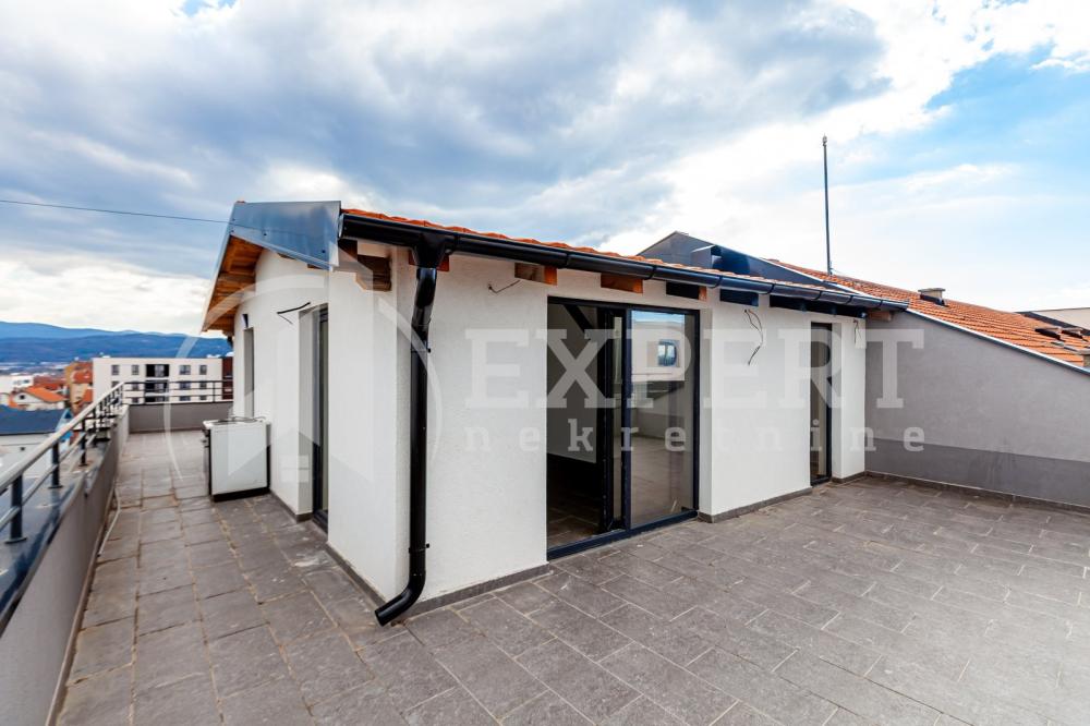 Slika 7 - Stan u zgradi, novogradnja, uknjižen, grejanje na struju, oglas ID p-015931