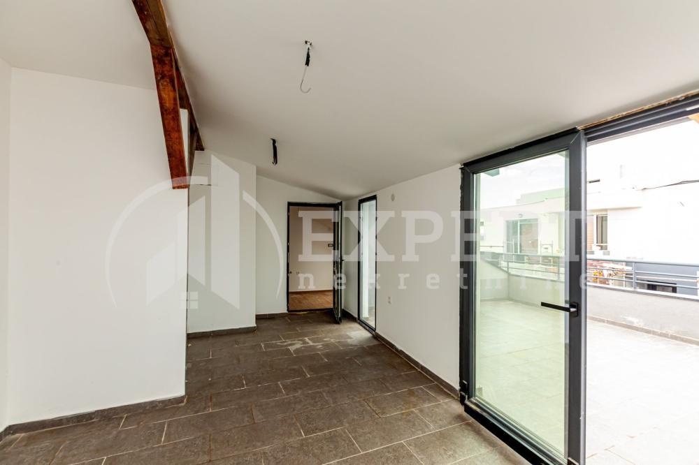 Slika 5 - Stan u zgradi, novogradnja, uknjižen, grejanje na struju, oglas ID p-015931