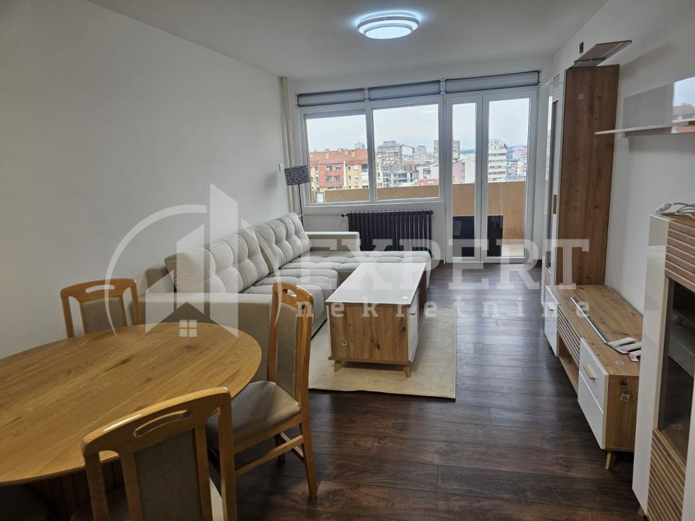 Slika 1 - Stan u zgradi, uknjižen, centralno grejanje, oglas ID p-015941