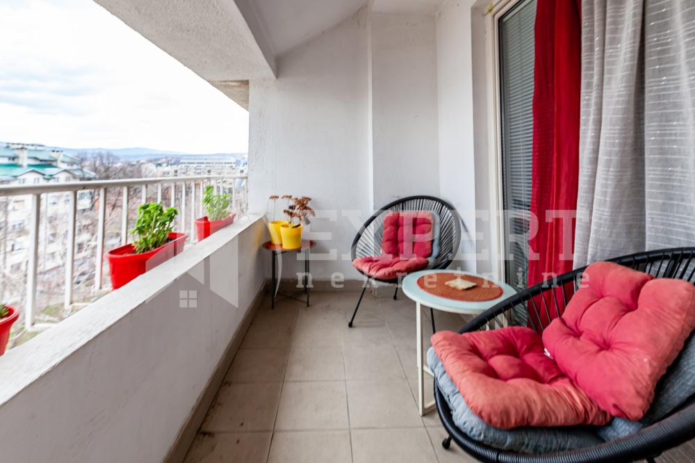 Slika 11 - Stan u zgradi, uknjižen, grejanje na struju, oglas ID p-015944