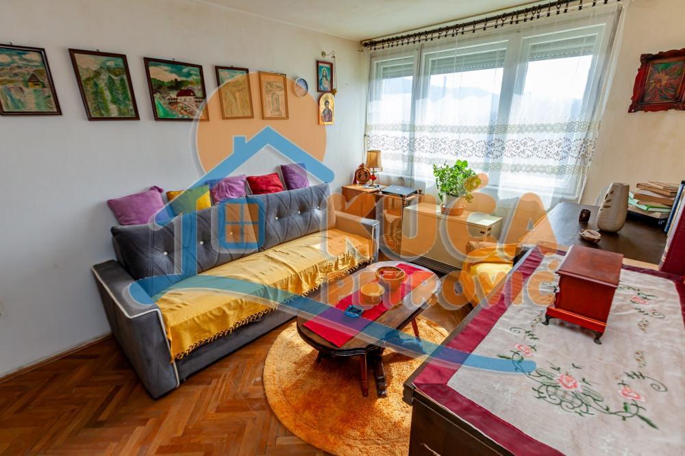 Glavna slika -Stan u zgradi, uknjižen, oglas ID p-015957