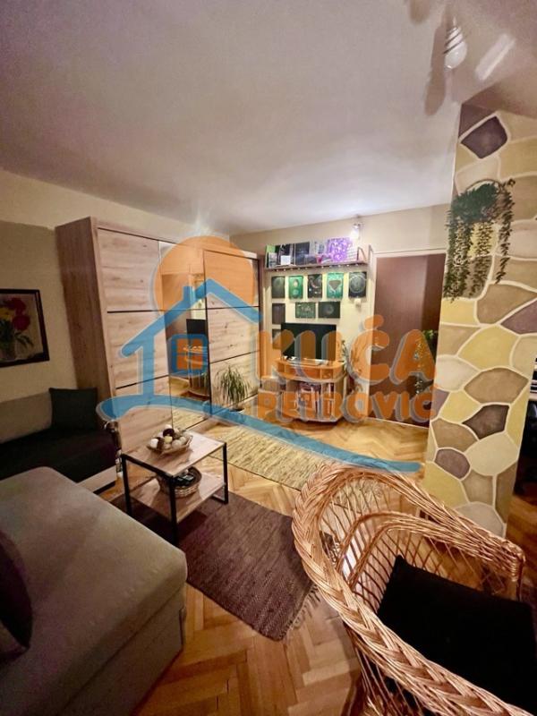 Slika 2 - Stan u zgradi, grejanje na struju, oglas ID p-016013