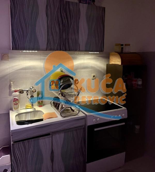 Slika 6 - Stan u zgradi, grejanje na struju, oglas ID p-016013