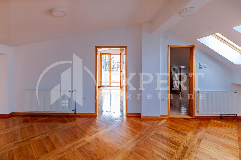 Slika 3 - Stan u zgradi, uknjižen, etažno grejanje, oglas ID p-015925