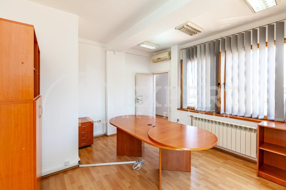 Slika 9 - Stan u zgradi, novogradnja, uknjižen, centralno grejanje, oglas ID p-015987