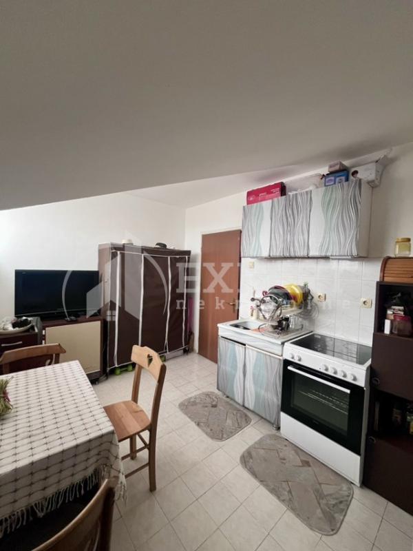 Slika 5 - Stan u zgradi, grejanje na struju, oglas ID p-016013