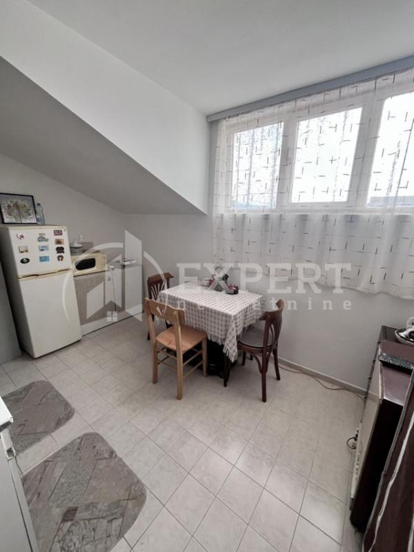 Slika 3 - Stan u zgradi, grejanje na struju, oglas ID p-016013