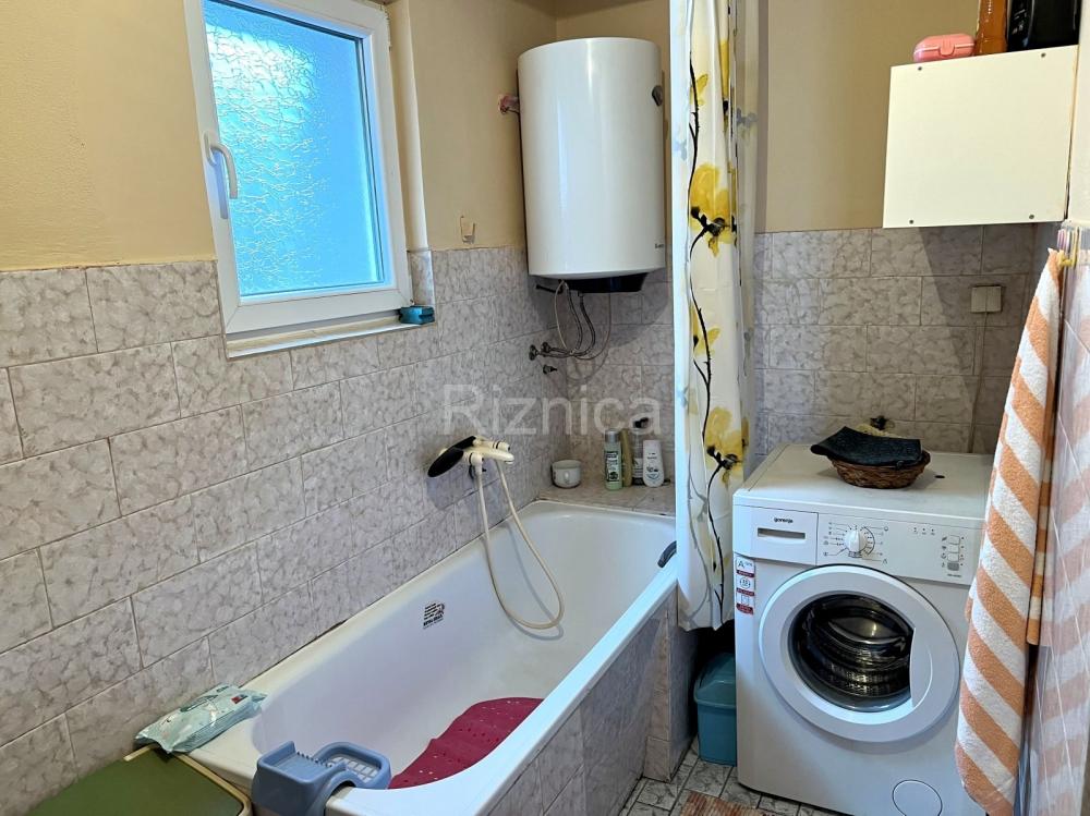 Slika 5 - Prodaja jednoiposobnog stana, Pantelej Niš, terasa