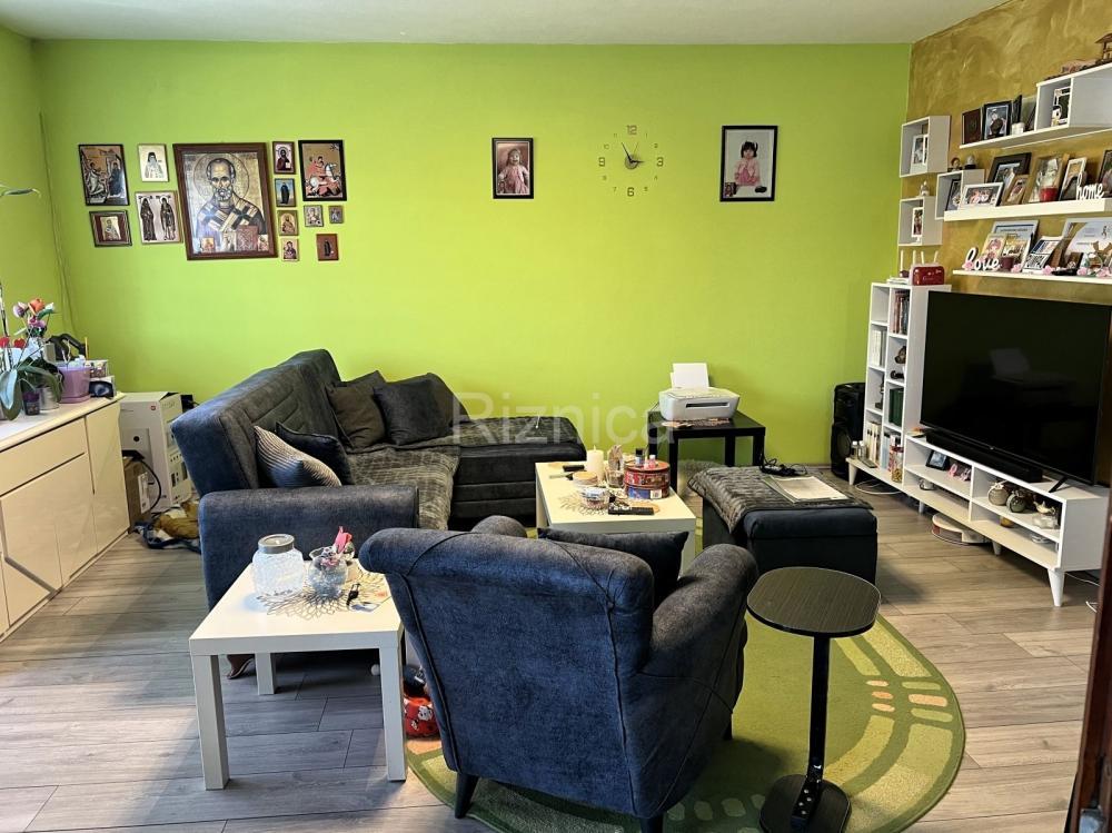 Glavna slika -Prodaja dvoiposobnog stana, Pantelej Niš, terasa, garaža