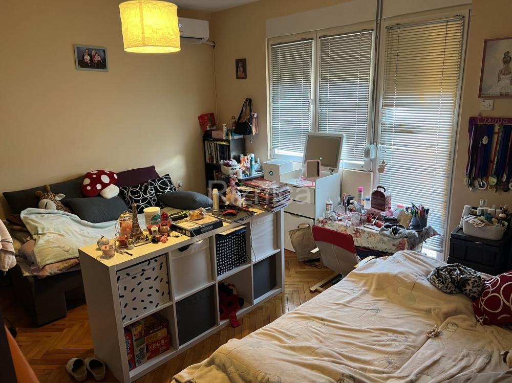 Slika 10 - Prodaja dvoiposobnog stana, Pantelej Niš, terasa, garaža