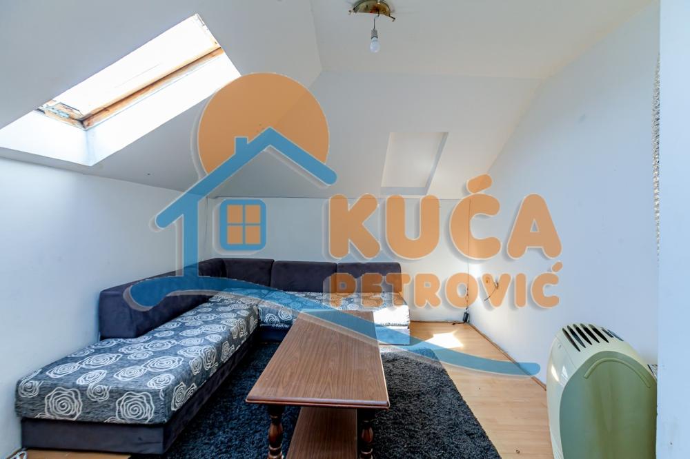 Slika 1 - Stan u zgradi, uknjižen, grejanje na struju, oglas ID p-016027