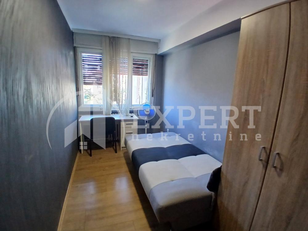 Slika 6 - Stan u zgradi, uknjižen, centralno grejanje, oglas ID p-016040