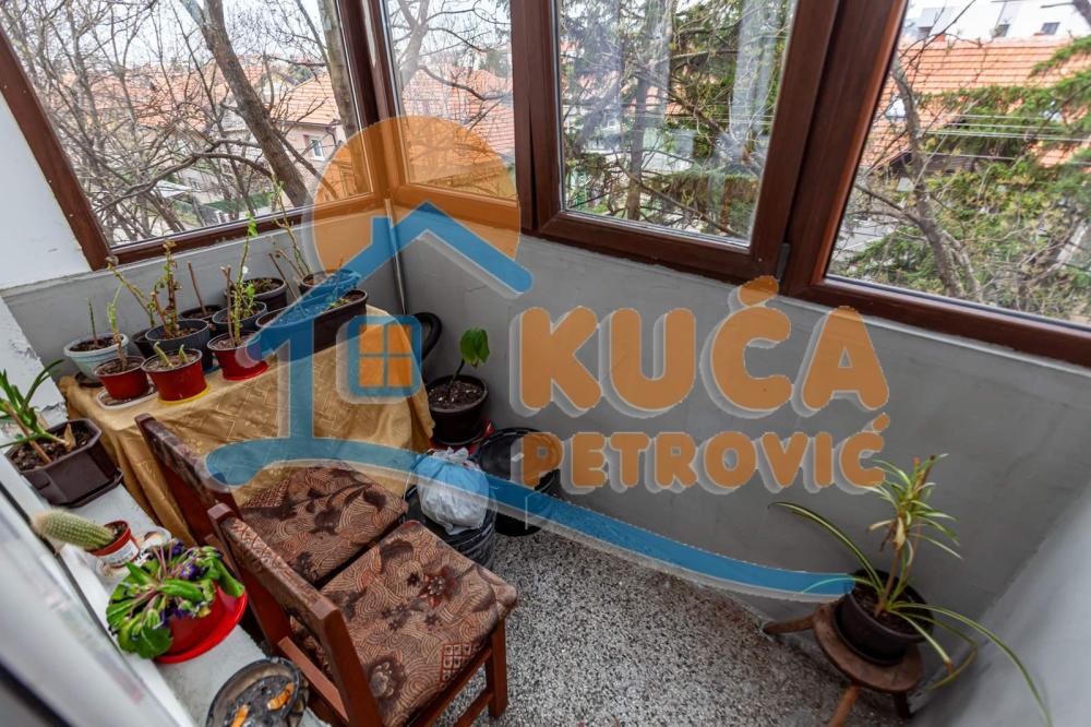 Slika 8 - Stan u zgradi, grejanje na struju, oglas ID p-016054