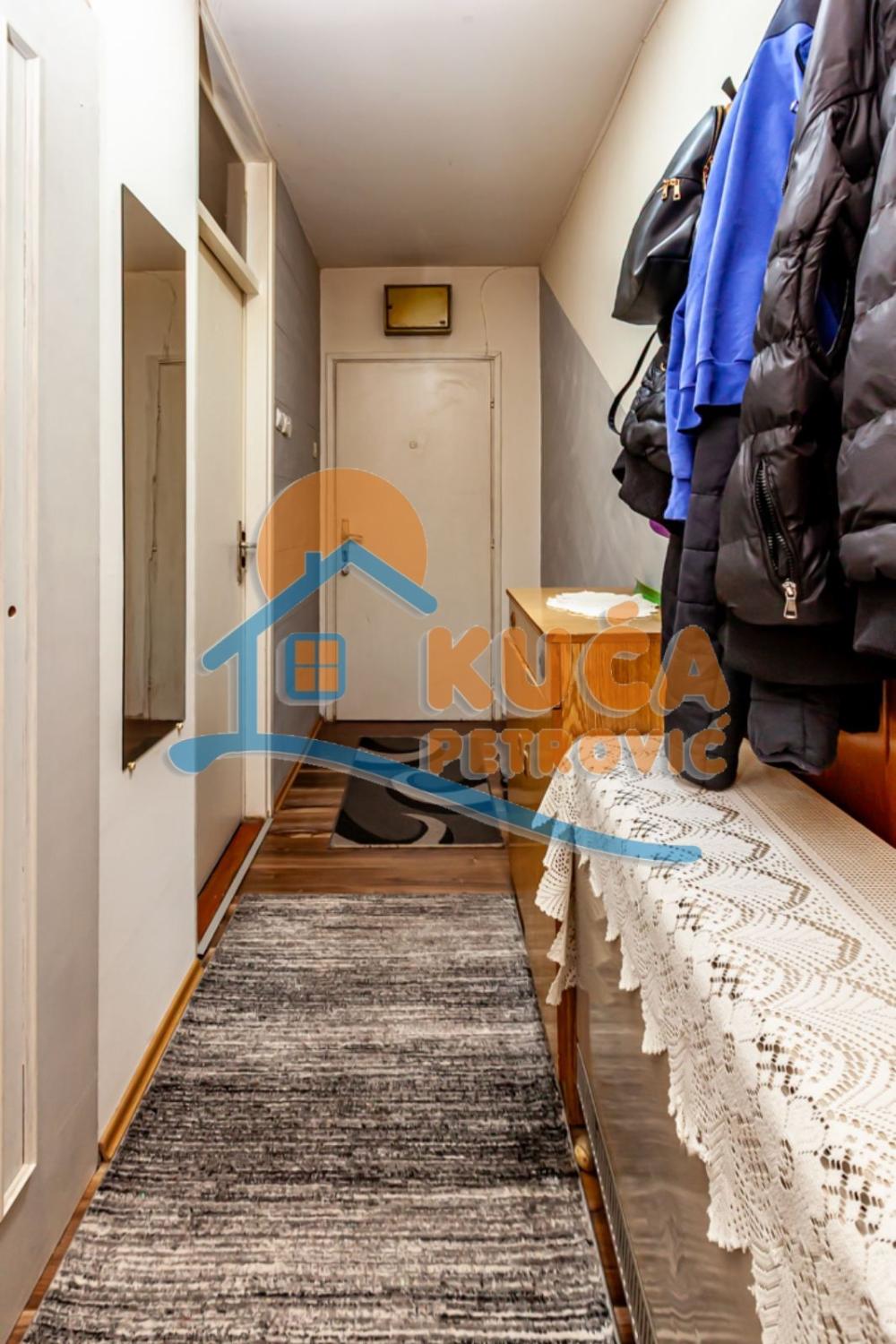 Slika 9 - Stan u zgradi, grejanje na struju, oglas ID p-016054