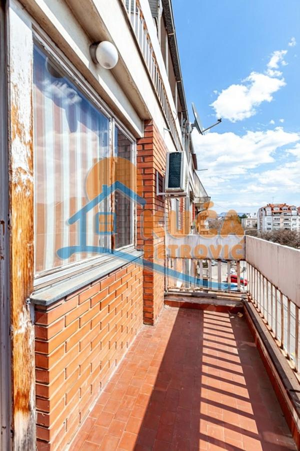 Slika 2 - Stan u zgradi, oglas ID p-016109