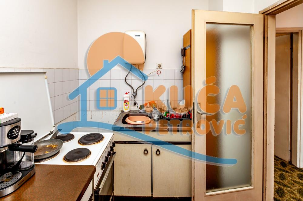 Slika 8 - Stan u zgradi, oglas ID p-016109