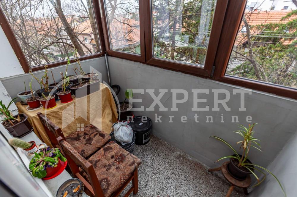 Slika 8 - Stan u zgradi, grejanje na struju, oglas ID p-016054