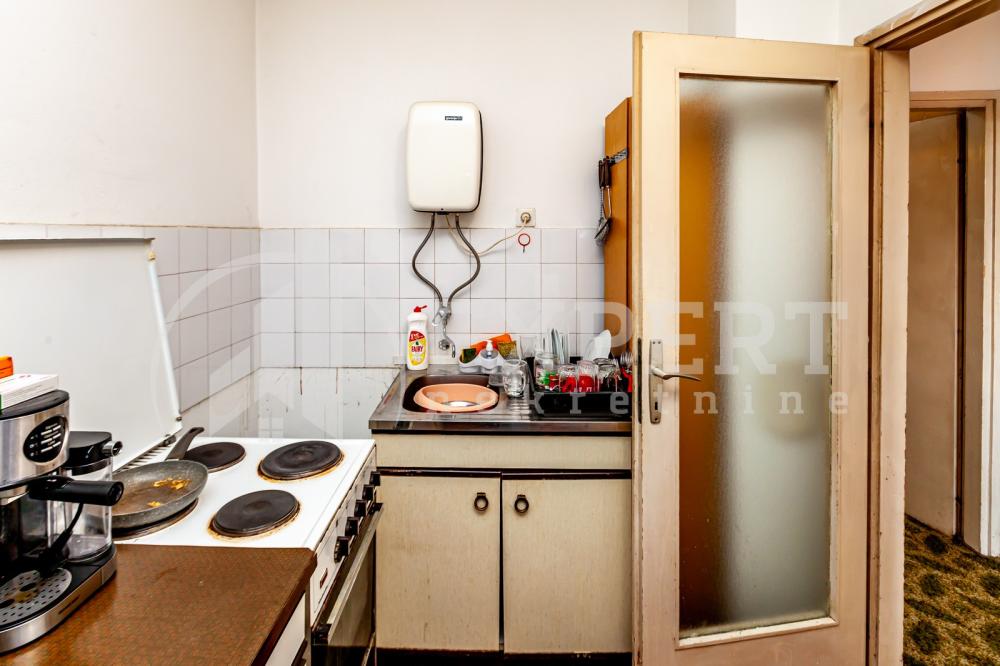 Slika 8 - Stan u zgradi, oglas ID p-016109