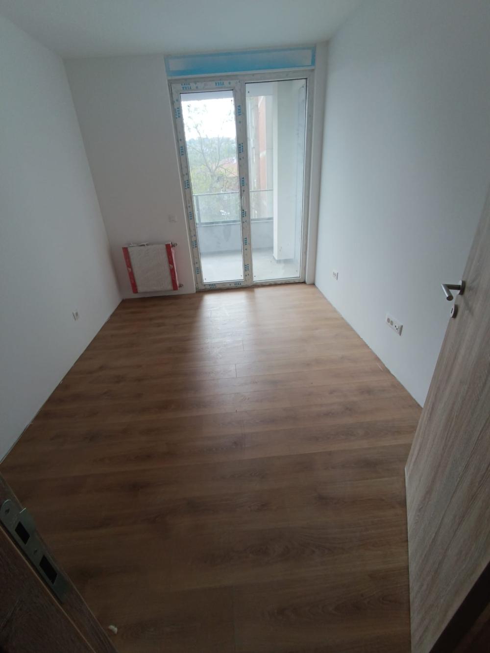Slika 2 - 3.5 novi stan u centru u kvalitetnoj zgradi