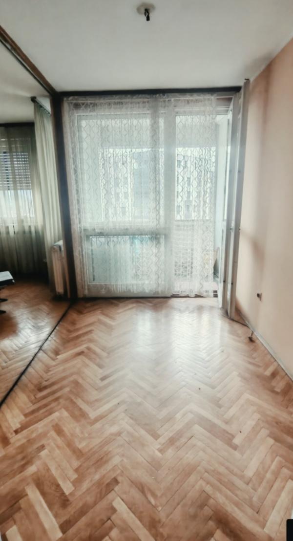 Slika 2 - Na prodaju stan 90m2,Vojvode Tankosica,Dom Zdravlja
