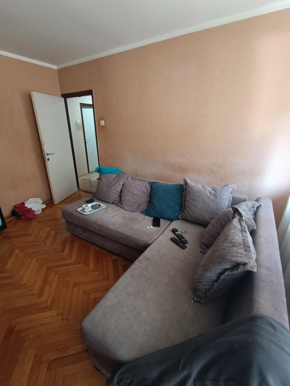 Glavna slika -2.0 funkcionalan stan sa 2 terase