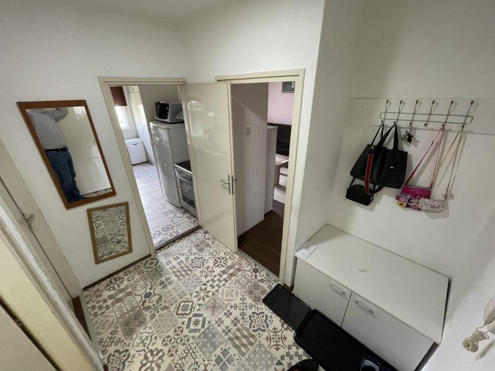 Slika 1 - TOP LOKACIJA – Vojvode Mišića (preko puta Delta Planeta) – 50m² – Kompletno namešten – 1/1 Vlasnik (Može kredit)
