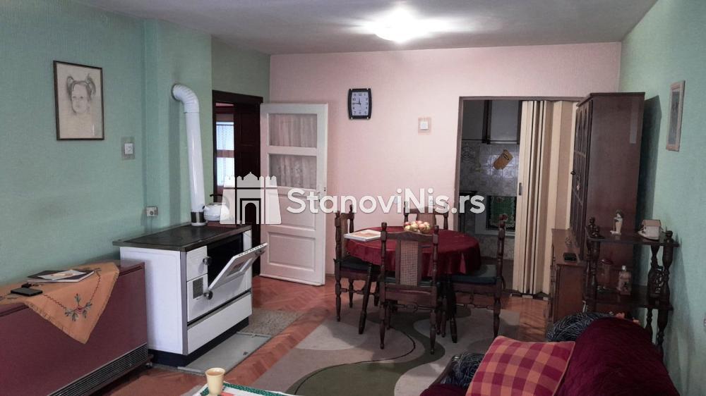 Slika 1 - Trosoban stan u kući sa lokalom, Trošarina ID#3111