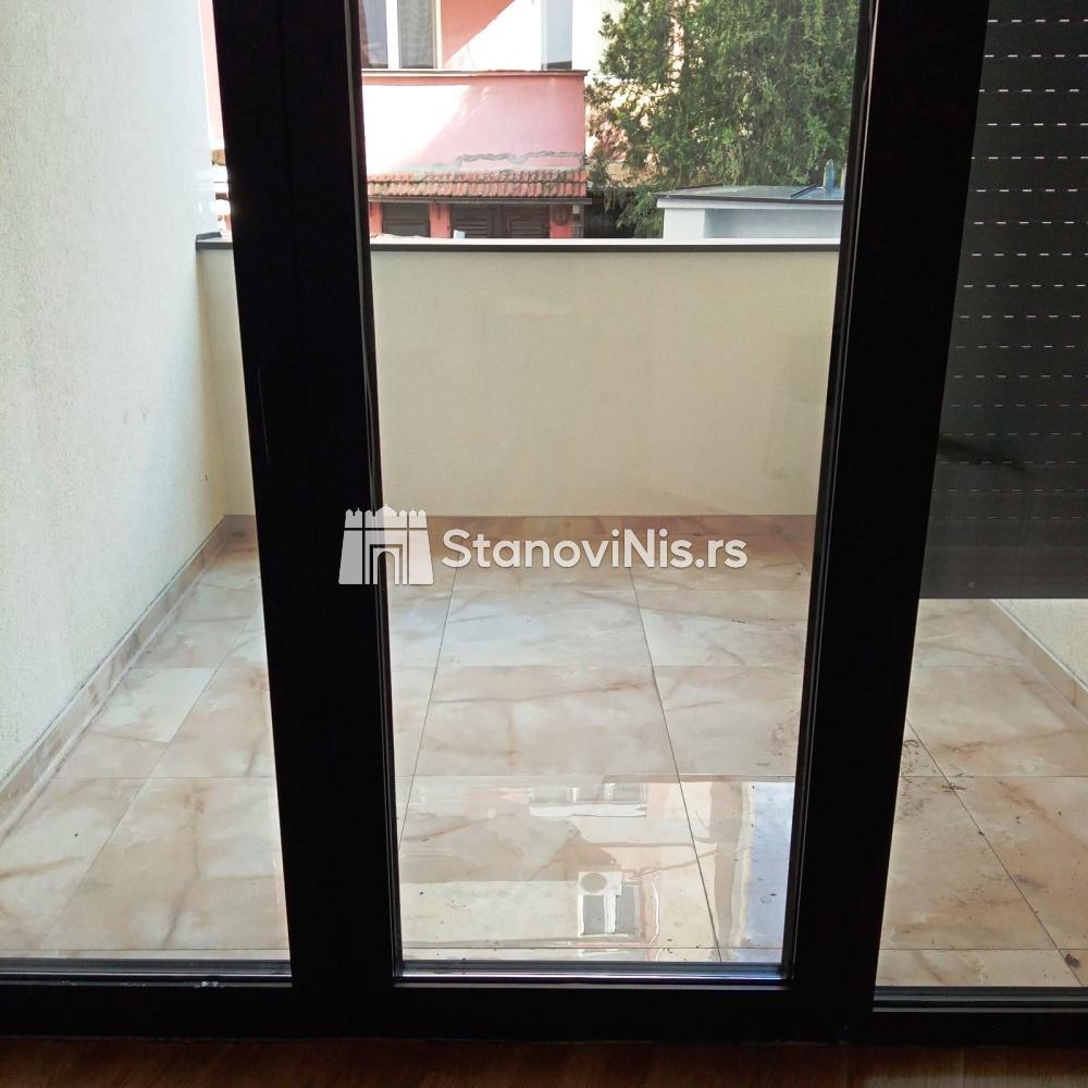 Slika 3 - Lux, nov troiposoban stan sa PDV-om u centru ID#3286