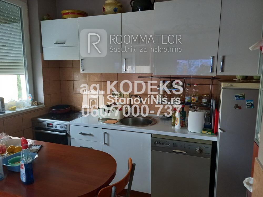 Slika 4 - Prodaja trosobnog stana, parking