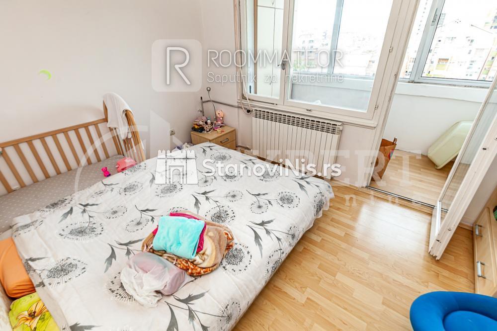 Slika 6 - Stan u zgradi, uknjižen, centralno grejanje, oglas ID p-09992