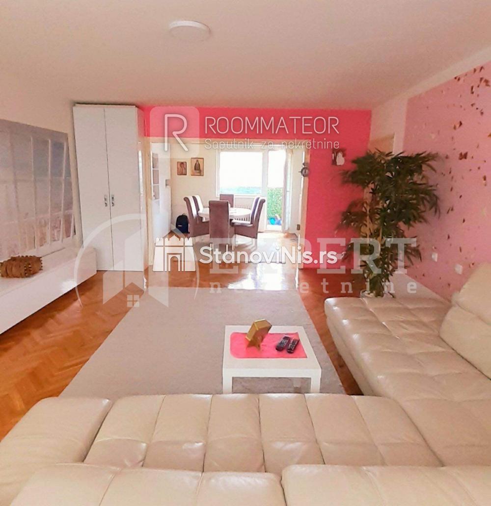 Glavna slika -Stan u zgradi, uknjižen, centralno grejanje, oglas ID p-09148