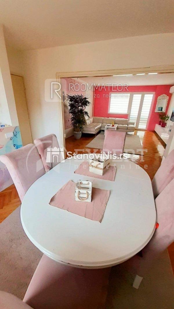 Slika 5 - Stan u zgradi, uknjižen, centralno grejanje, oglas ID p-09148