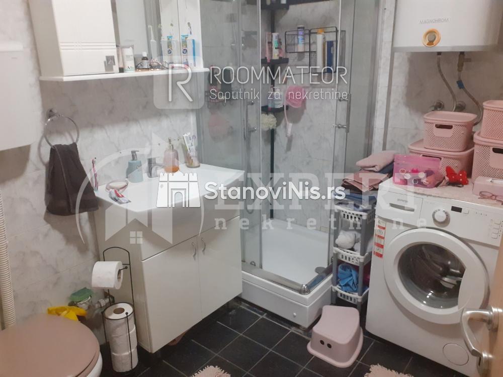 Slika 10 - Stan u zgradi, uknjižen, centralno grejanje, oglas ID p-08921