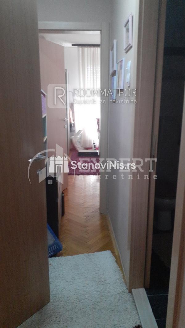 Slika 9 - Stan u zgradi, uknjižen, centralno grejanje, oglas ID p-08921