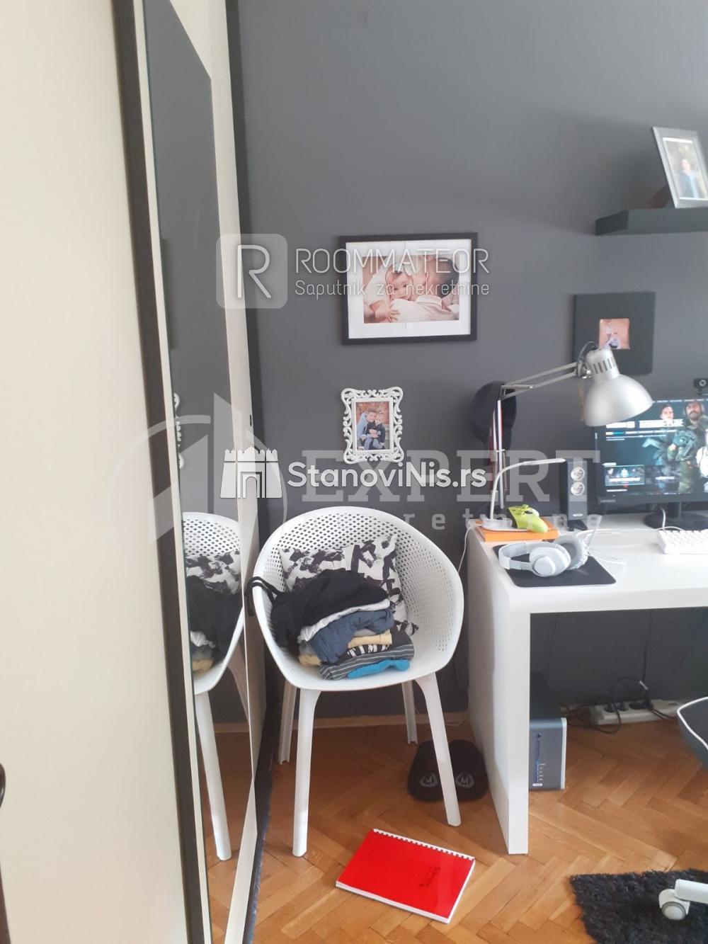 Slika 5 - Stan u zgradi, uknjižen, centralno grejanje, oglas ID p-08921