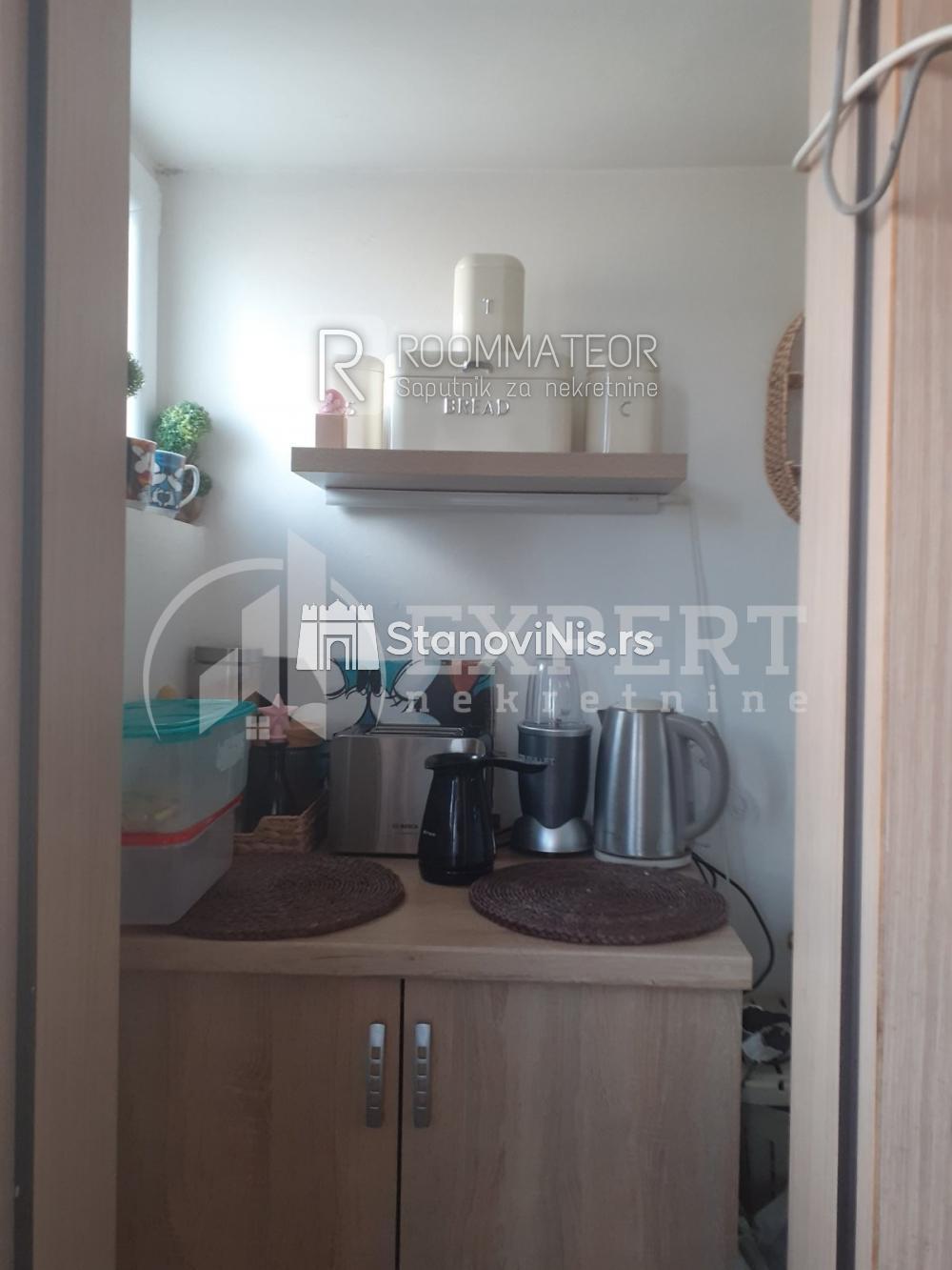 Slika 8 - Stan u zgradi, uknjižen, centralno grejanje, oglas ID p-08921