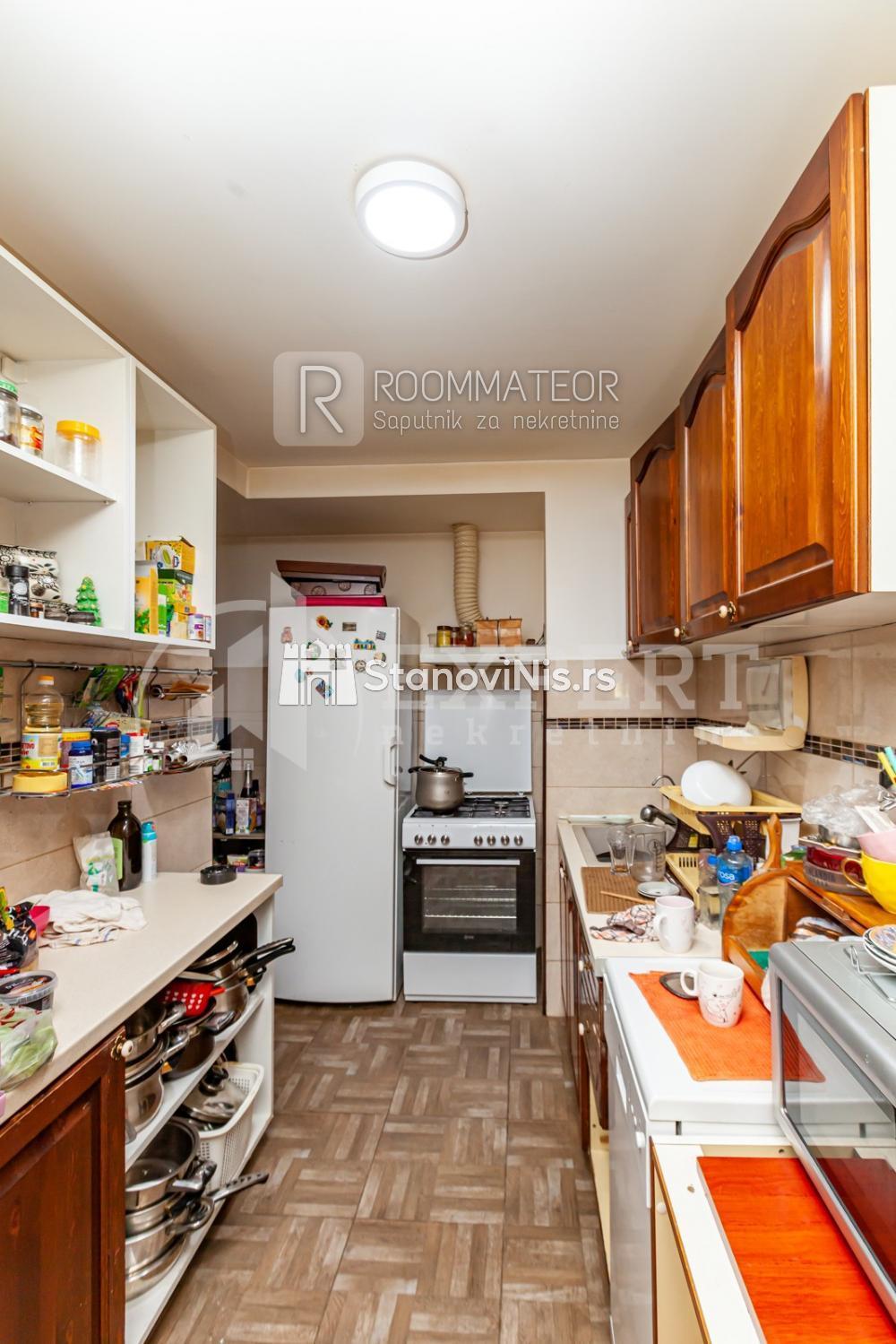 Slika 8 - Stan u zgradi, novogradnja, uknjižen, grejanje na struju, oglas ID p-08834