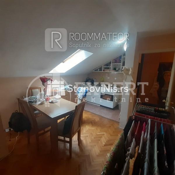 Glavna slika -Stan u zgradi, uknjižen, centralno grejanje, oglas ID p-08892