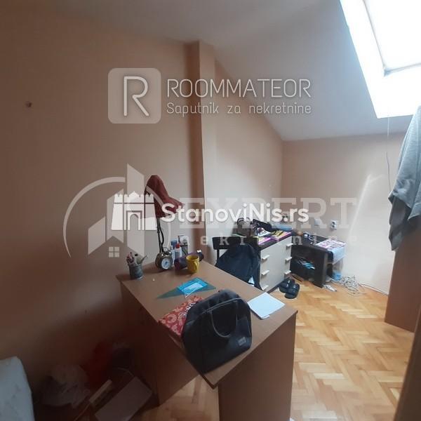 Slika 6 - Stan u zgradi, uknjižen, centralno grejanje, oglas ID p-08892