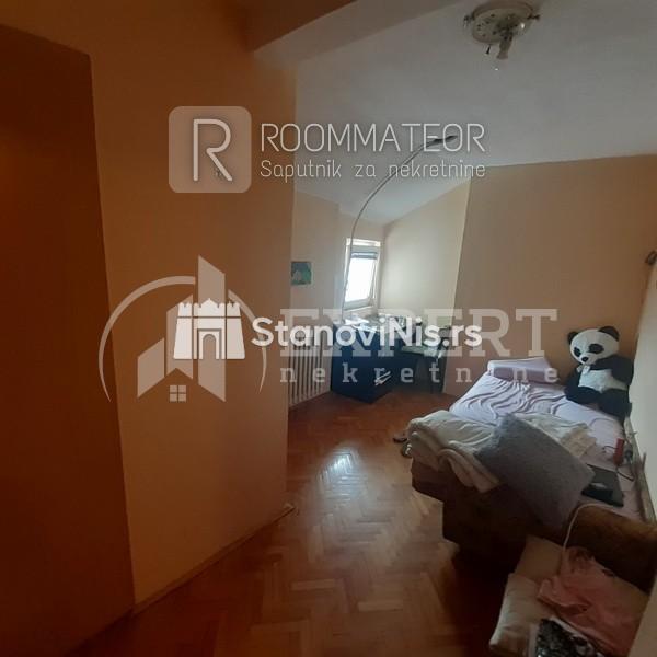 Slika 9 - Stan u zgradi, uknjižen, centralno grejanje, oglas ID p-08892