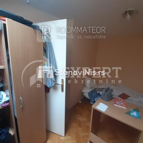 Slika 5 - Stan u zgradi, uknjižen, centralno grejanje, oglas ID p-08892