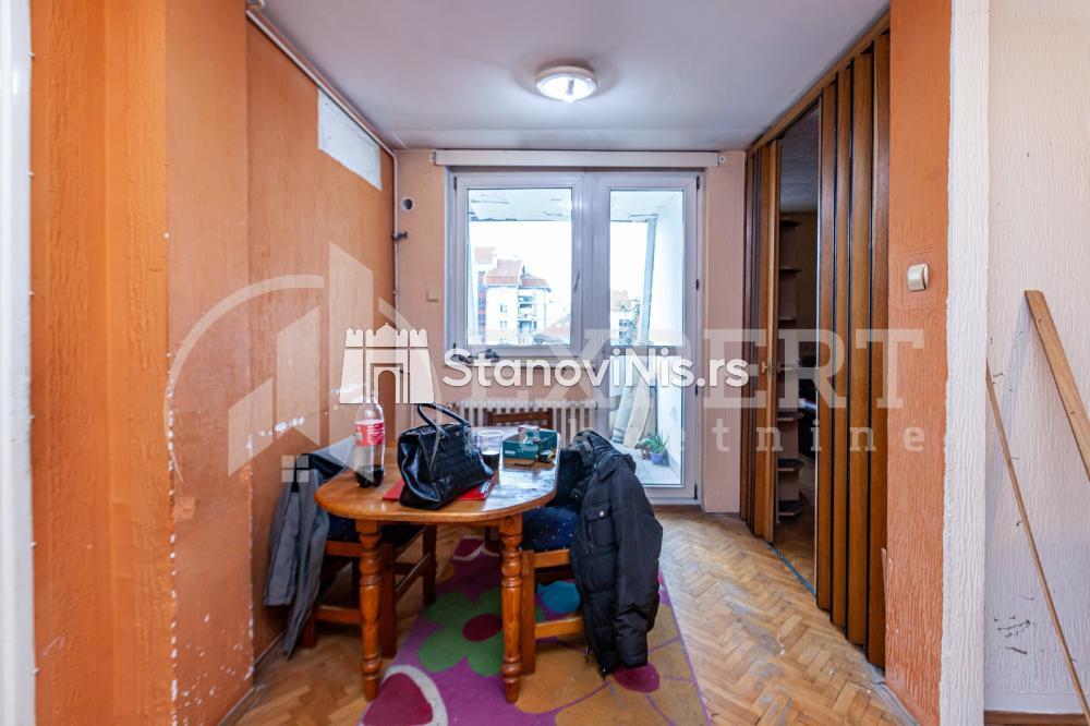 Slika 8 - Stan u zgradi, uknjižen, centralno grejanje, oglas ID p-08006