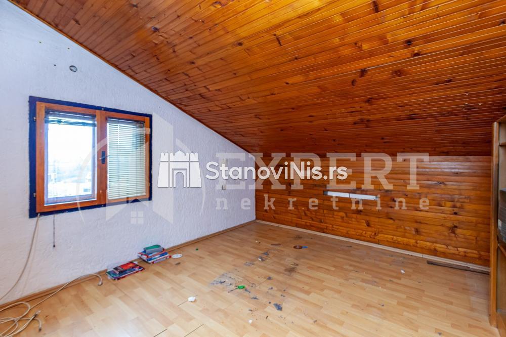 Slika 7 - Stan u zgradi, uknjižen, centralno grejanje, oglas ID p-08006